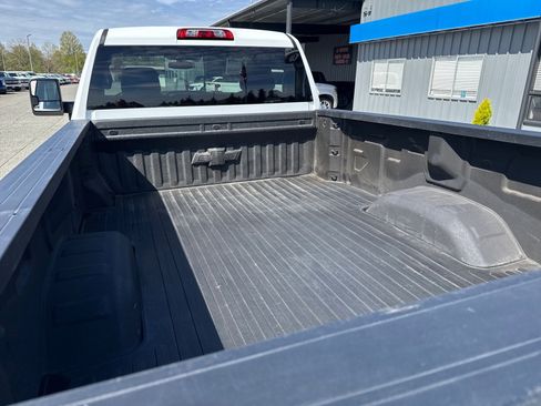 Used 2023 Chevrolet Silverado 3500 LT AWD/4WD image 5