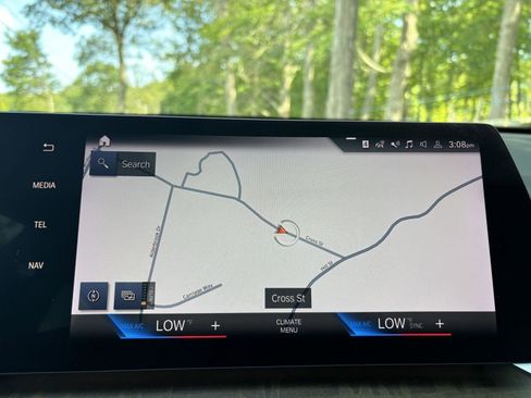 Used 2023 BMW X1 xDrive28i w/ Convenience Package image 9