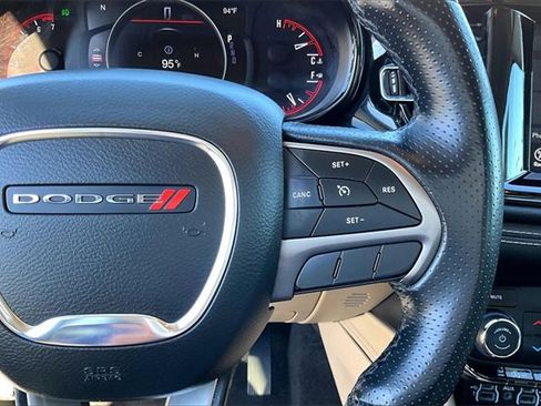 Used 2022 Dodge Durango SXT image 18