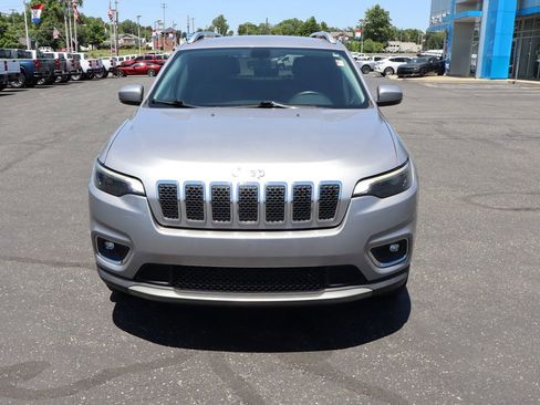 Used 2019 Jeep Cherokee Limited AWD/4WD image 36