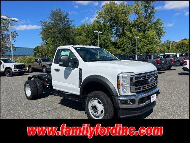 New 2026 Ford F550 4x4 Regular Cab Super Duty image 1