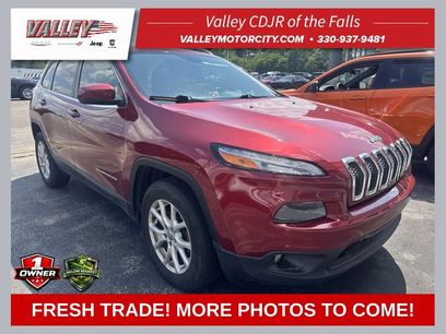 Used 2016 Jeep Cherokee Latitude w/ Comfort/Convenience Group