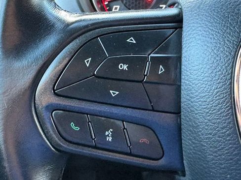 Used 2023 Dodge Charger SXT RWD image 18