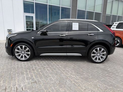 Used 2021 Cadillac XT4 Premium Luxury AWD/4WD image 2