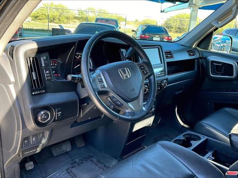Used 2014 Honda Ridgeline SE image 17