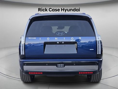New 2026 Hyundai Ioniq 9 Calligraphy image 4