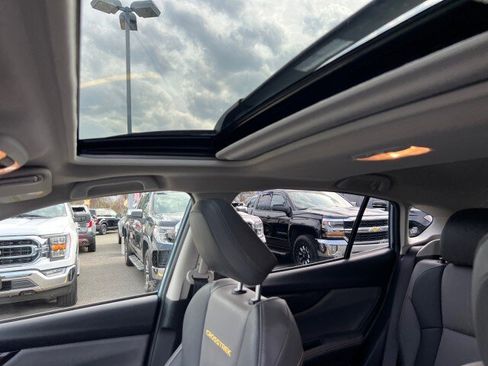 Used 2021 Subaru Crosstrek 2.5i Sport w/ Moonroof Package image 9