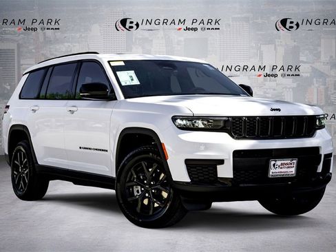 New 2025 Jeep Grand Cherokee L Altitude image 1