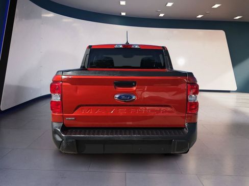 Used 2024 Ford Maverick XLT FWD image 4