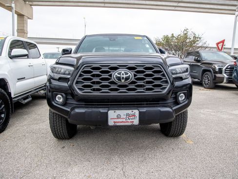 Used 2023 Toyota Tacoma TRD Off-Road image 4