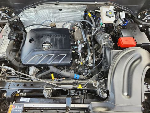 Used 2025 Buick Encore GX Sport Touring w/ Experience Buick Package image 42