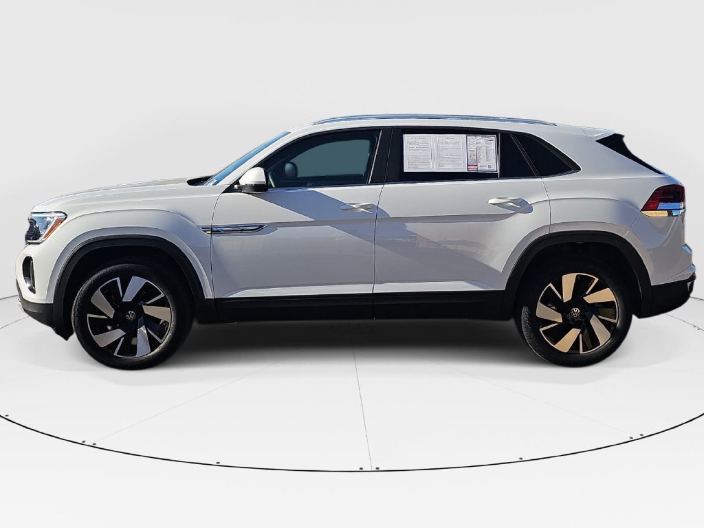 Used 2024 Volkswagen Atlas Cross Sport SE FWD image 6