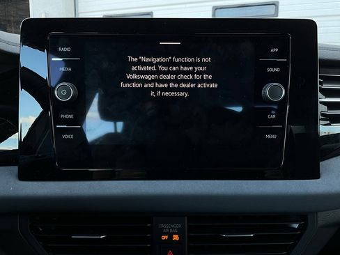 Used 2025 Volkswagen Jetta SE image 29