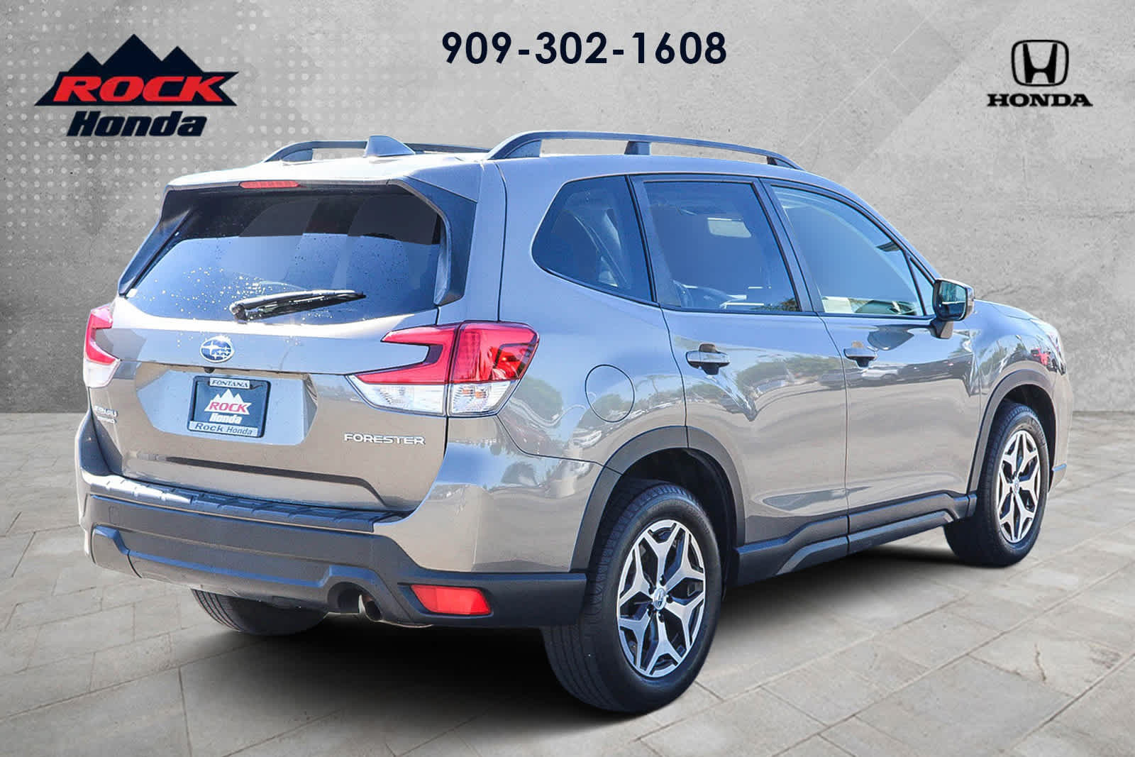 Used 2021 Subaru Forester Premium AWD/4WD image 4