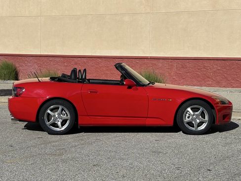 Used 2000 Honda S2000 image 8