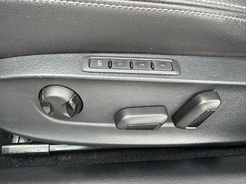 Used 2020 Volkswagen Passat 2.0T SEL image 18