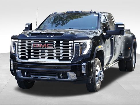 Used 2025 GMC Sierra 3500 Denali w/ Denali Reserve Package AWD/4WD image 18