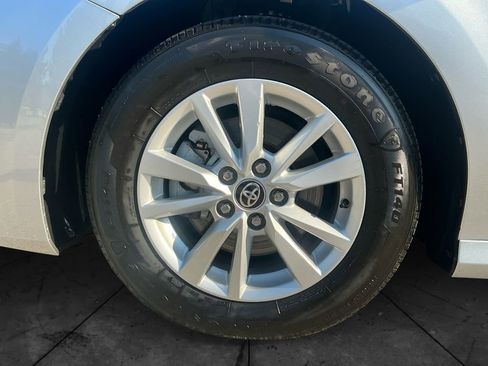 Used 2025 Toyota Camry LE image 15