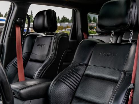 Used 2019 Jeep Grand Cherokee SRT image 25