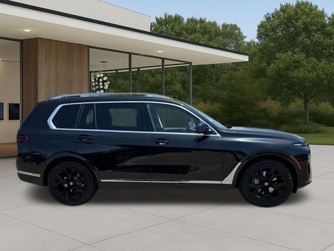 Certified 2024 BMW X7 xDrive40i w/ Premium Package AWD/4WD image 7