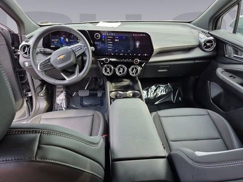 Used 2026 Chevrolet Blazer EV LT FWD image 12