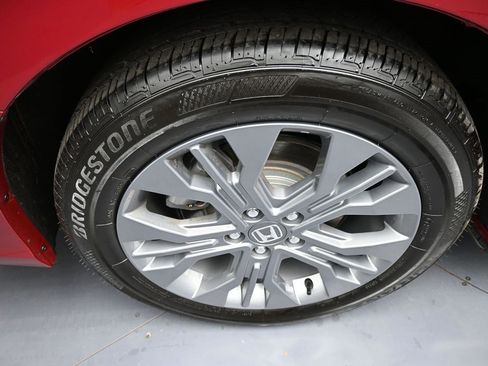 Certified 2025 Honda Odyssey Touring image 12