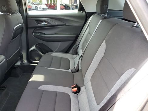 Used 2023 Chevrolet TrailBlazer LS image 11