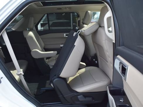 Used 2022 Ford Explorer Limited w/ Limited Technology Package AWD/4WD image 50