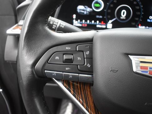 Used 2021 Cadillac Escalade Premium Luxury w/ LPO, Illumination Package image 16