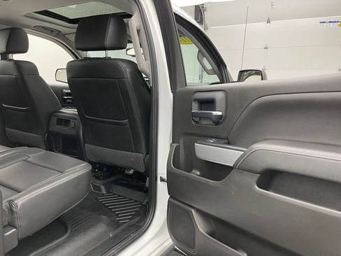 Used 2018 Chevrolet Silverado 1500 LTZ Z71 w/ Redline Edition AWD/4WD image 35