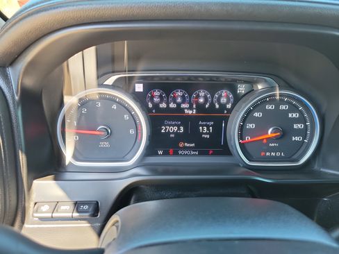 Used 2020 Chevrolet Silverado 2500 High Country w/ Technology Package AWD/4WD image 22