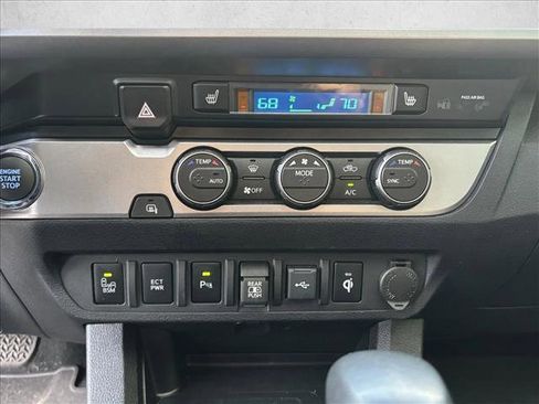 Used 2023 Toyota Tacoma Limited image 19