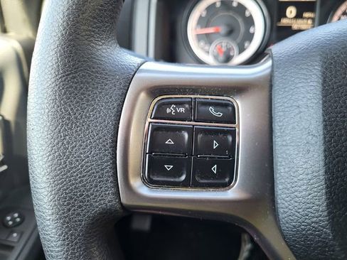 Used 2024 RAM 1500 Classic SLT image 19