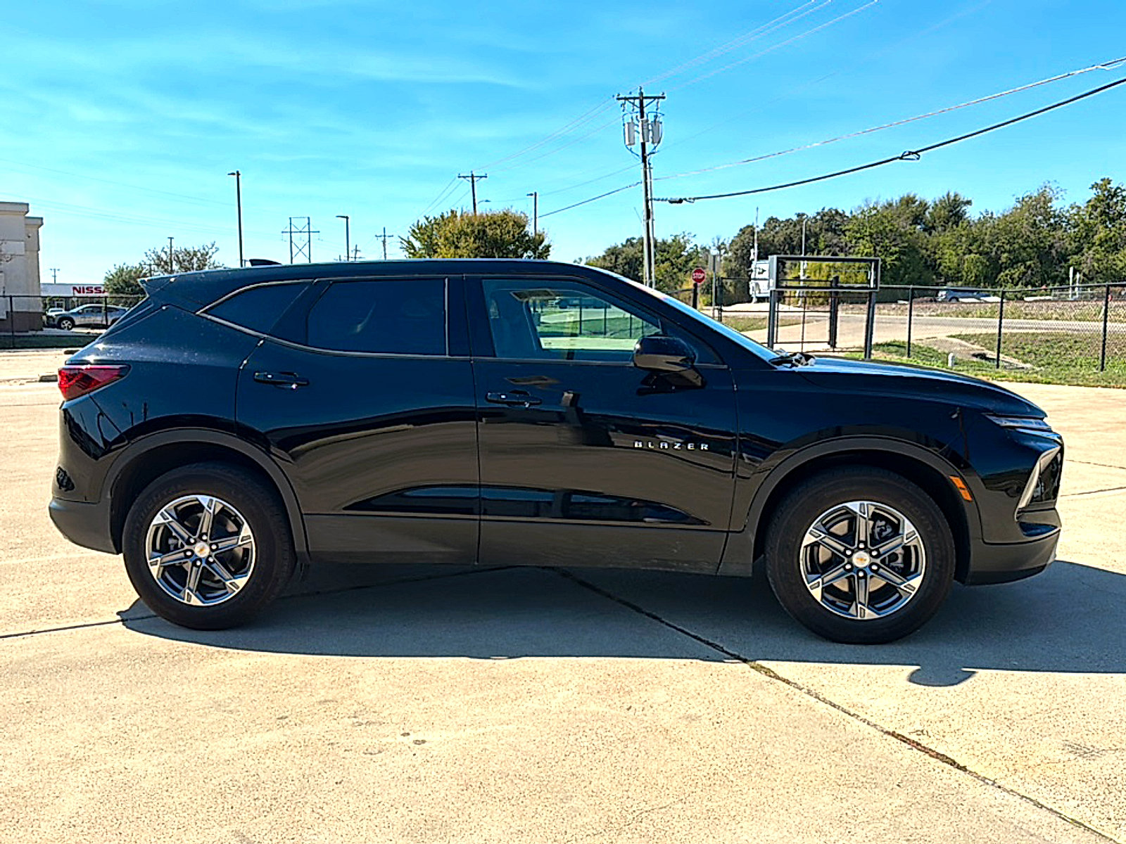 Used 2026 Chevrolet Blazer LT FWD image 9