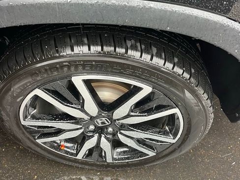 Used 2020 Honda Pilot Touring image 9