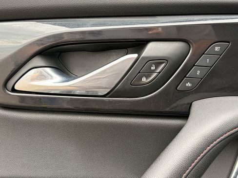 Used 2020 Chevrolet Blazer RS FWD image 15