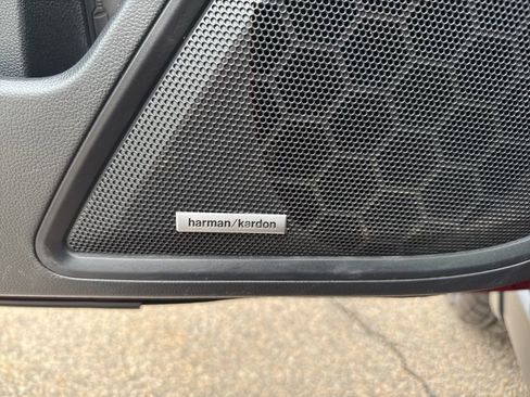 Used 2024 Subaru Outback Limited image 16