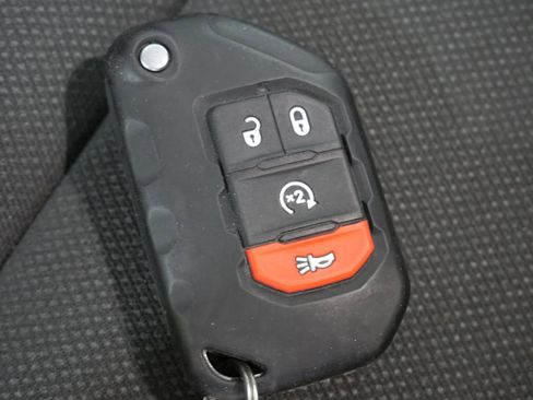 Used 2023 Jeep Wrangler Unlimited w/ Cold Weather Group AWD/4WD image 29