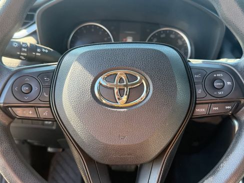 Used 2019 Toyota RAV4 XLE image 13