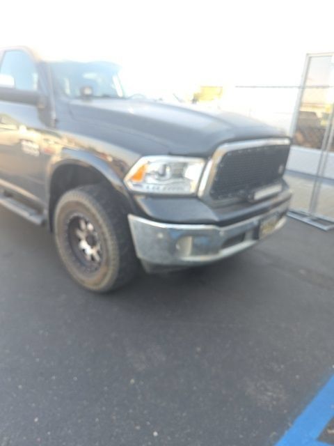 Used 2018 RAM 1500 Laramie w/ Convenience Group AWD/4WD image 10