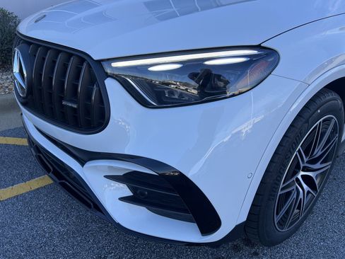 New 2025 Mercedes-Benz GLC 43 AMG 4MATIC image 4