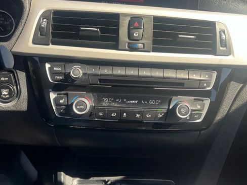 Used 2018 BMW 320i Sedan image 16