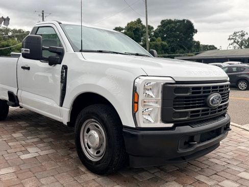 Used 2024 Ford F250 XL w/ 360-Degree Camera Package RWD image 3