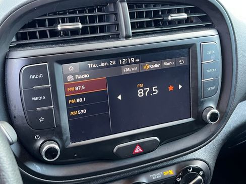 Used 2025 Kia Soul LX w/ LX Technology Package image 20