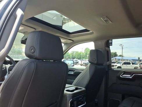 New 2026 GMC Sierra 1500 SLT w/ SLT Premium Plus Package AWD/4WD image 16