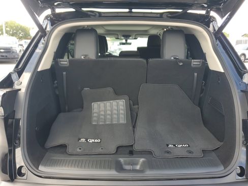 Used 2025 INFINITI QX60 Pure image 16