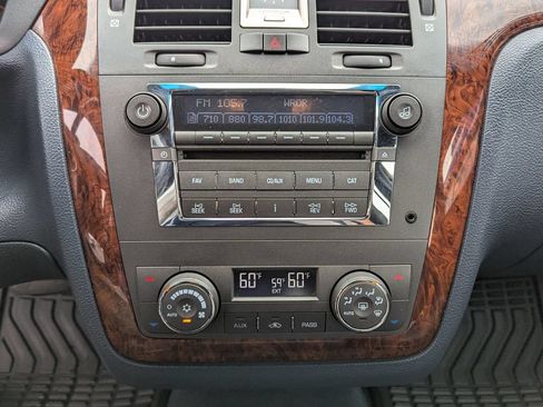 Used 2007 Cadillac DTS FWD image 22