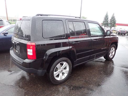 Used 2014 Jeep Patriot Sport w/ Power Value Group FWD image 6