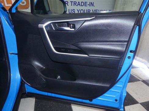 Used 2019 Toyota RAV4 XLE w/ All Weather Liner Package AWD/4WD image 22