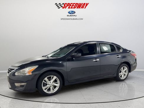 Used 2013 Nissan Altima 2.5 SV FWD image 11